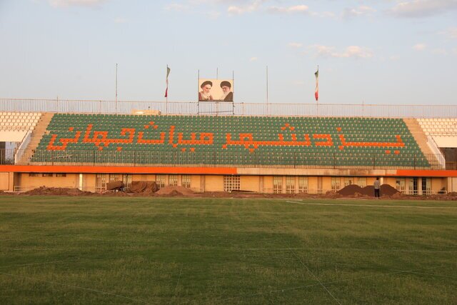 بلیت نیم بها برای بانوان فوتبال دوست یزدی