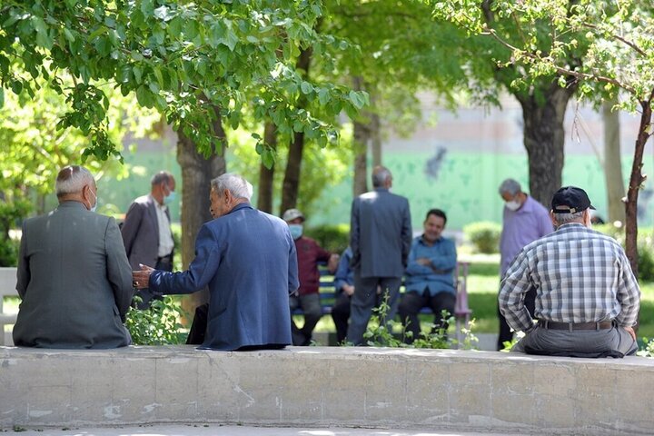این کجا و آن کجا؟