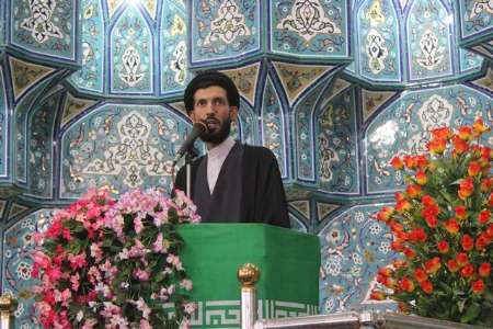  امام جمعه اردکان: اعمال تحریم های جدید مخالف با روح برجام است